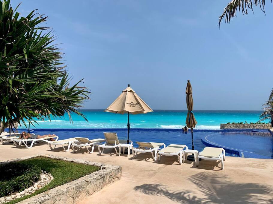 *Turquoise Escape- Beachfront Studio By Casa Paraiso* كانكون المظهر الخارجي الصورة
