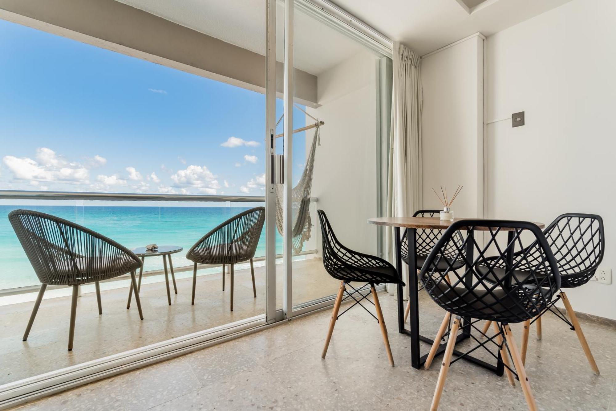 *Turquoise Escape- Beachfront Studio By Casa Paraiso* كانكون المظهر الخارجي الصورة